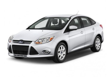 COMPACT CAR 2 or 4 door (Ford Focus or similar)